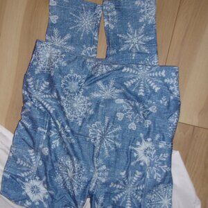NEW size OS small medium leggings stretch womens blue snowflake pants